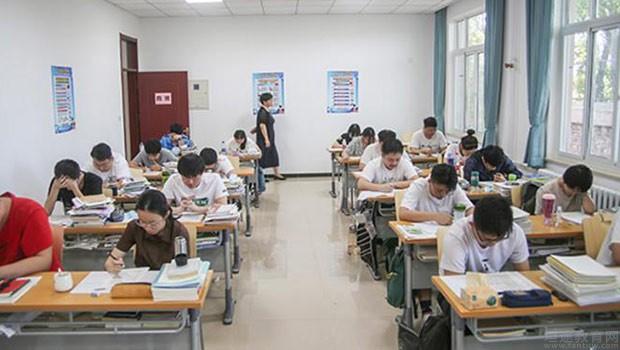 龙门育才学校 北京龙门育才是一家专业的高考复读学校,开设了高考