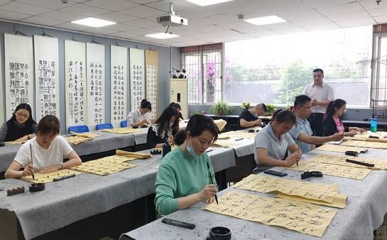 蓝天书画院金沙校区好不好