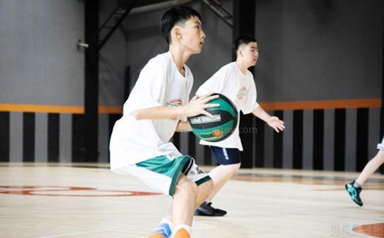 NBA职业联赛中文官网__实时赛程比分+球队资讯【广东省男篮联赛】河源队摘得队史首冠