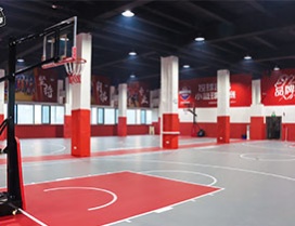篮球训练场