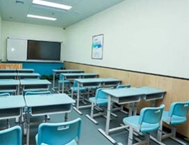 个性宽敞的教室
