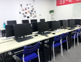 装备先进系统的计算机教室